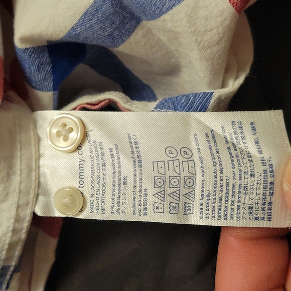 Tommy Hilfiger dress shirt Large white w/ red/blue cross hatched stripes.likenew - Picture 8 of 9
